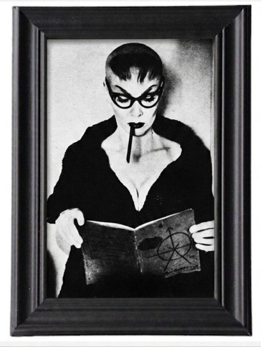 Vampira Rare Vintage Horror Gothic Punk Witchy Goth Beautiful beauty portrait